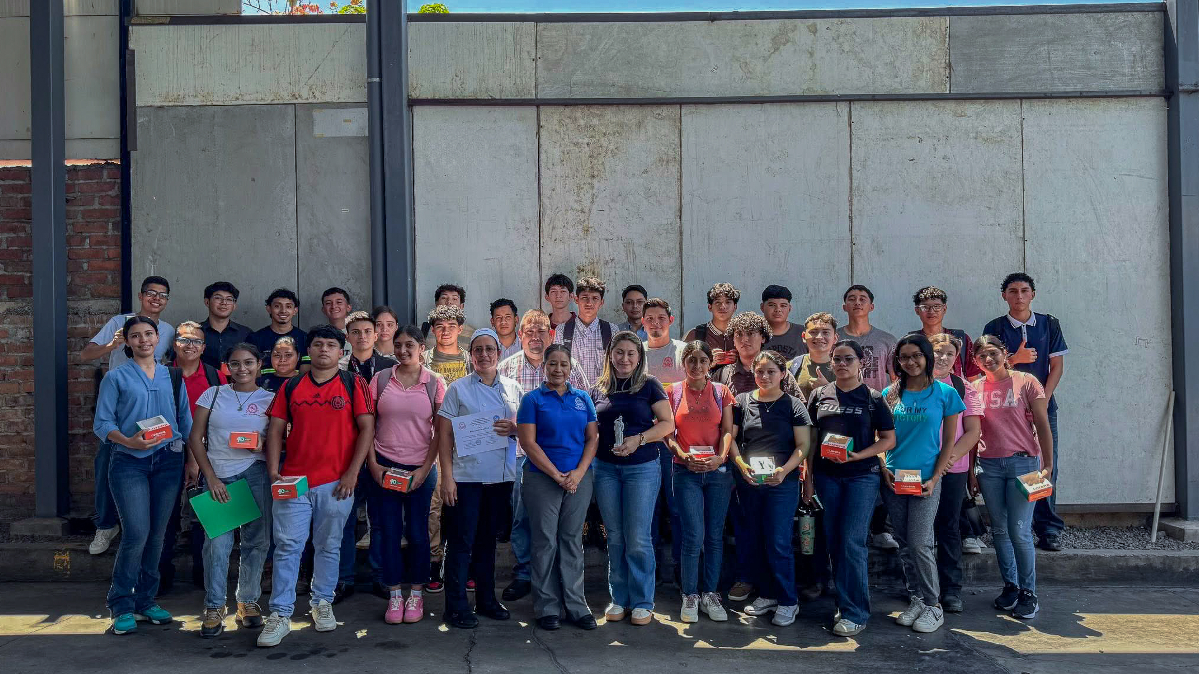 Del aula a la planta: formación práctica y proyección laboral para futuros ingenieros industriales